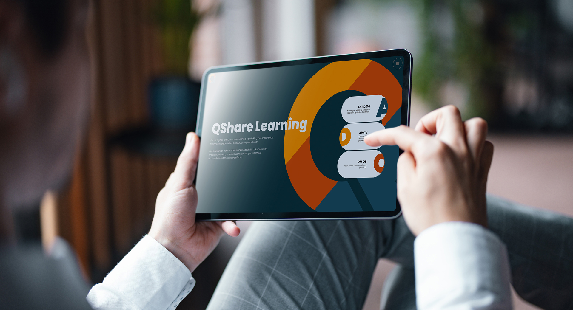 Academy_Tablet_Platform_01